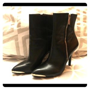 Red by Saks Fifth Avenue booties